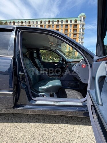 Mercedes E 270-16