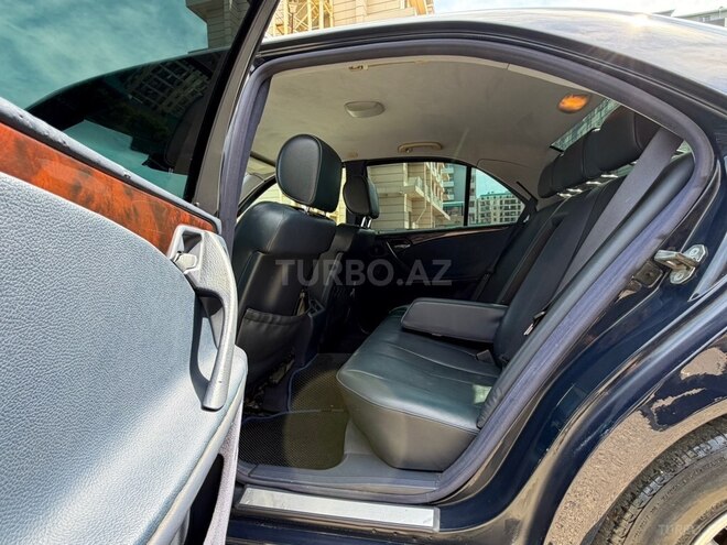 Mercedes E 270-20