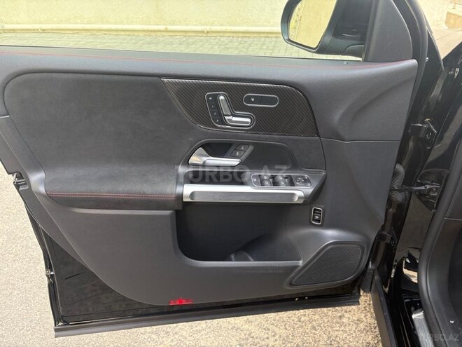 Mercedes GLB 200-10