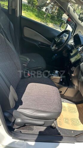 Nissan Note-5