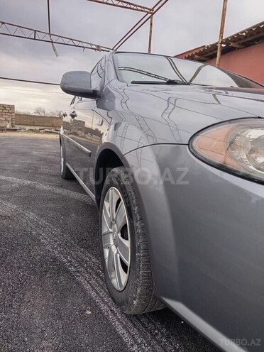 Chevrolet Lacetti-12