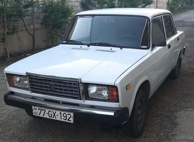 LADA (VAZ) 2107-1