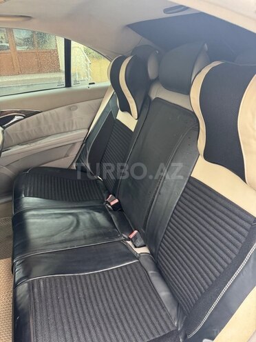 Mercedes E 240-7
