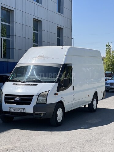 Ford Transit-12