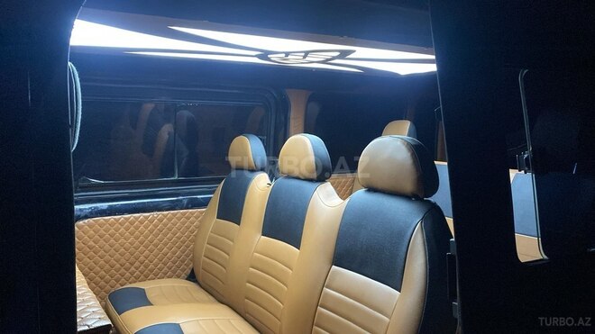 Ford Transit-5