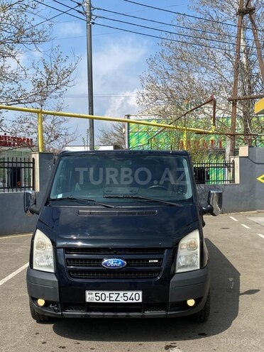 Ford Transit-1