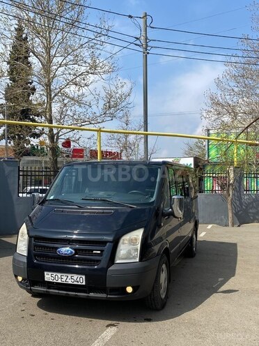 Ford Transit-3