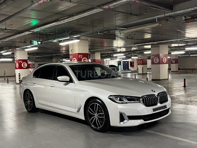 BMW 530e-14