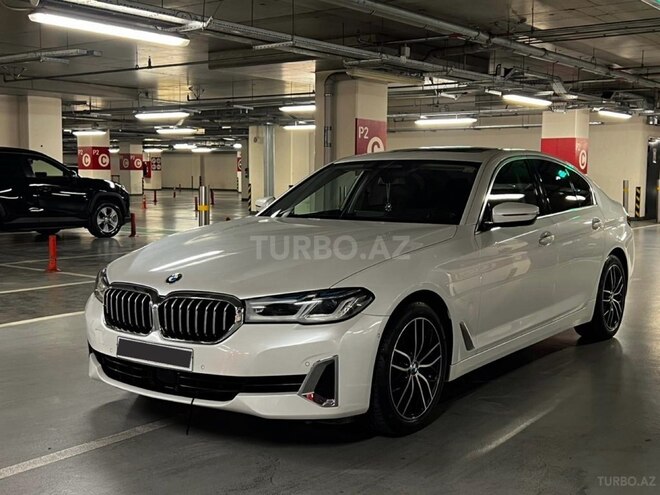 BMW 530e-15