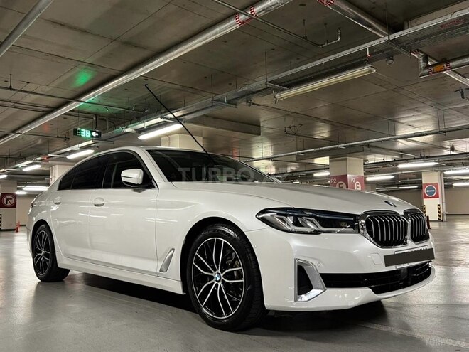 BMW 530e-3