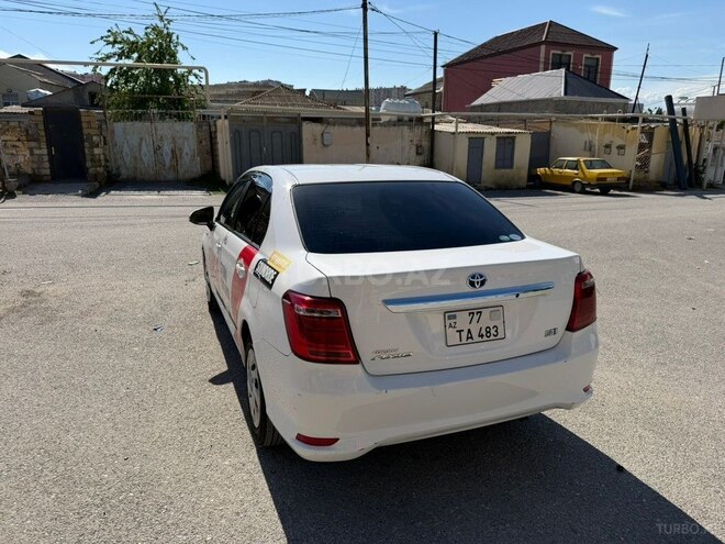 Toyota Corolla Axio-6