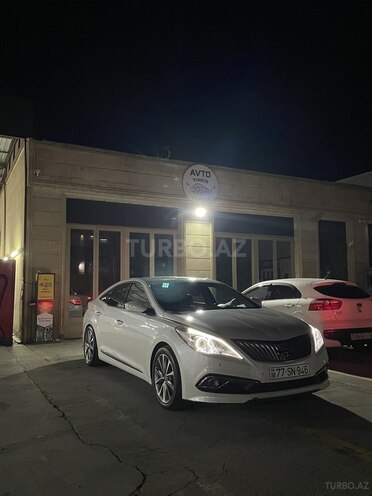 Hyundai Grandeur-1