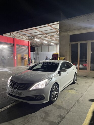 Hyundai Grandeur-11