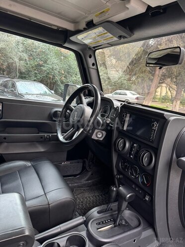 Jeep Wrangler-9