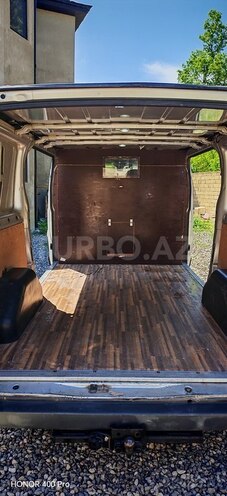 Ford Transit-5