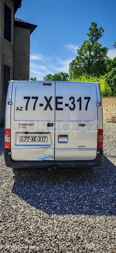 Ford Transit-9