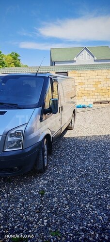 Ford Transit-11