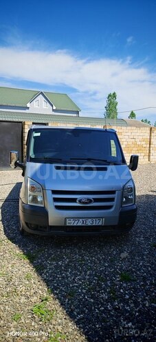 Ford Transit-1