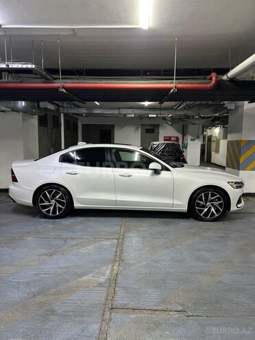 Volvo S60-13
