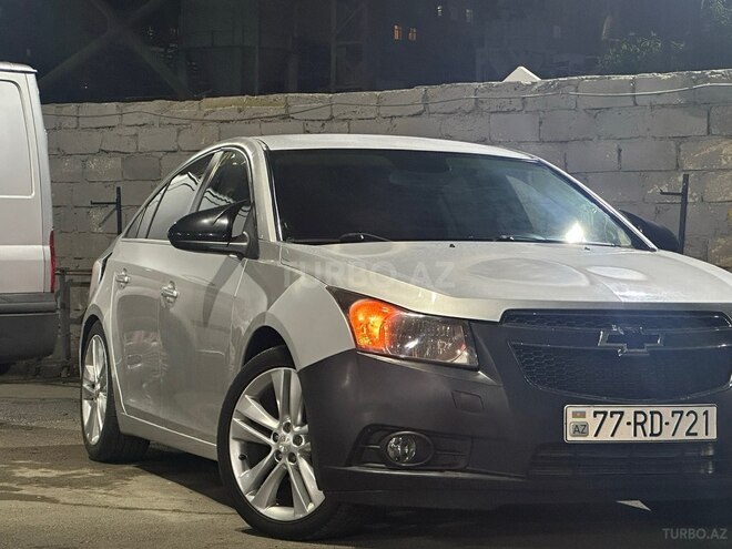 Chevrolet Cruze-10