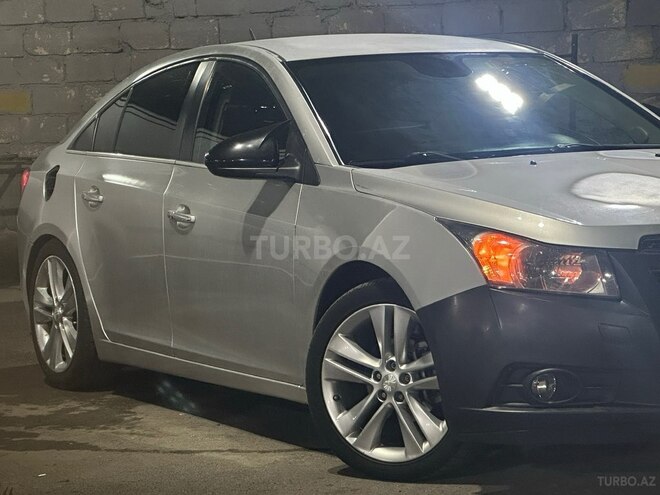 Chevrolet Cruze-11