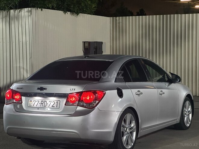 Chevrolet Cruze-8