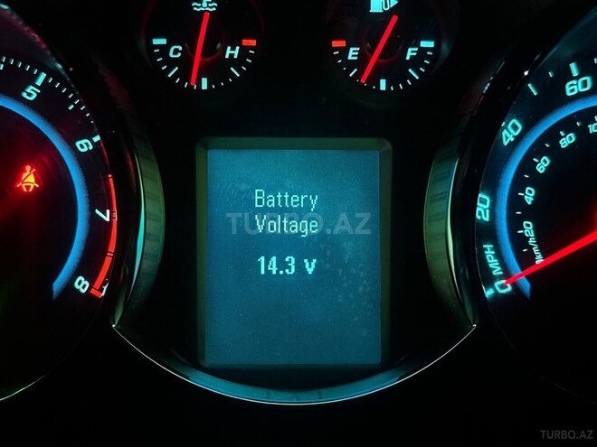 Chevrolet Cruze-13