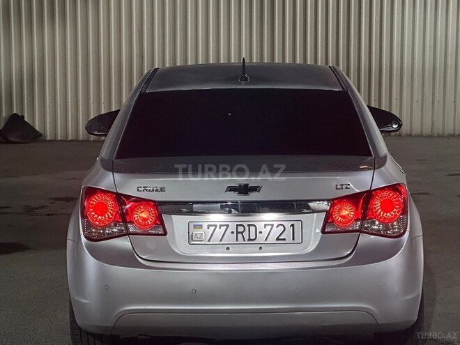 Chevrolet Cruze-2