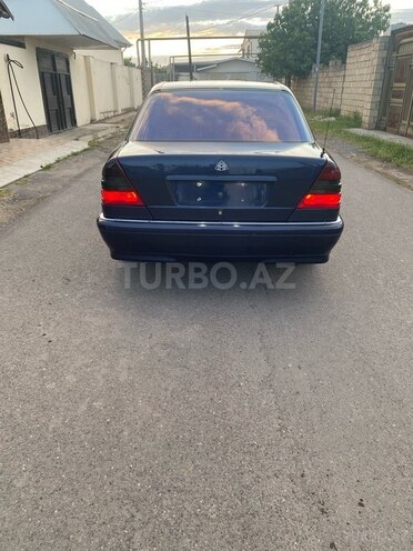 Mercedes C 200-8