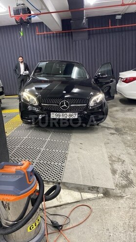 Mercedes E 43 AMG 4MATIC-1