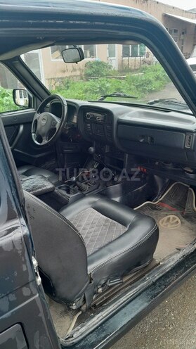 LADA (VAZ) Niva-9
