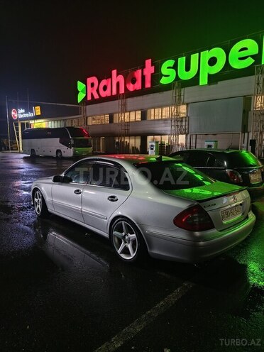 Mercedes E 240-7