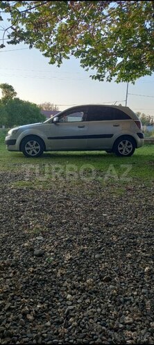 Kia Rio-4