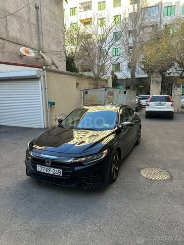Honda Insight-3