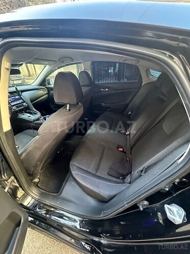 Honda Insight-11