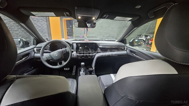 Toyota Camry-4