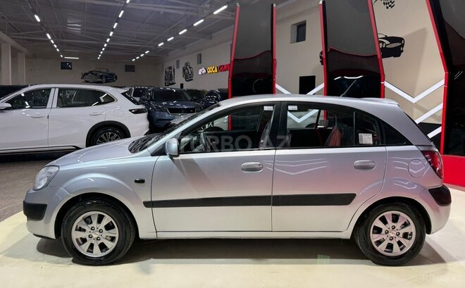Kia Rio-4