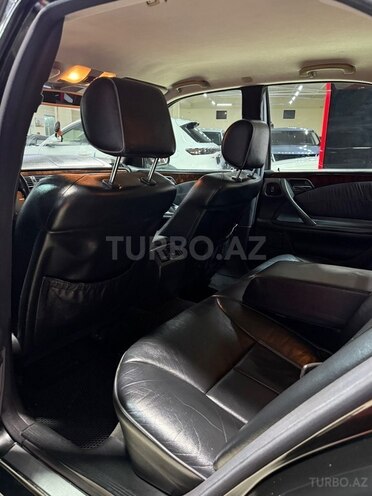 Mercedes E 240-15