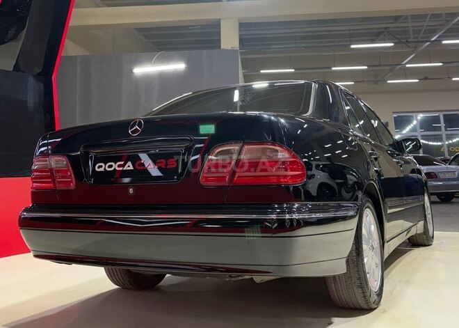 Mercedes E 240-9