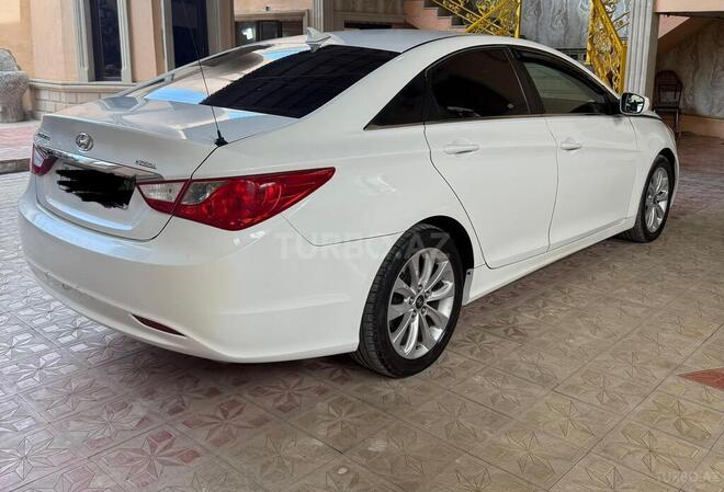 Hyundai Sonata-5