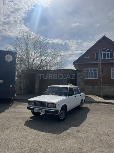 LADA (VAZ) 2107-5