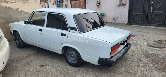 LADA (VAZ) 2107-2
