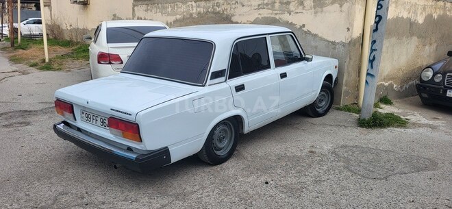 LADA (VAZ) 2107-5