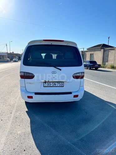 Hyundai H-1-6