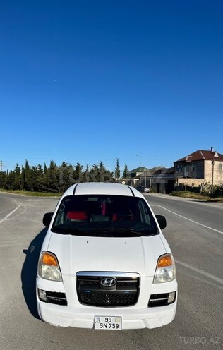 Hyundai H-1-2