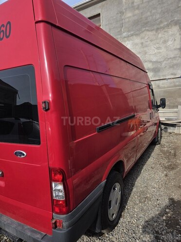 Ford Transit-11