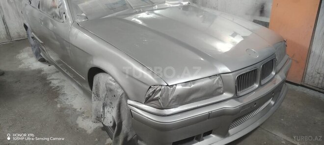BMW 320-6