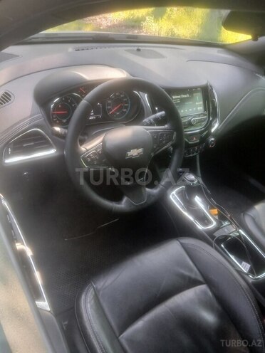 Chevrolet Cruze-9