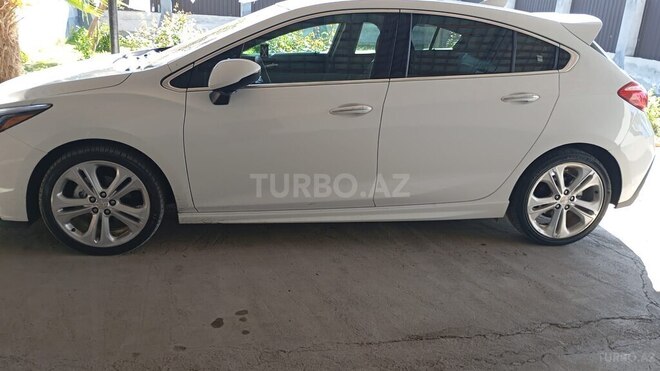 Chevrolet Cruze-11