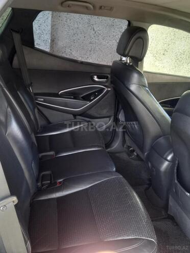 Hyundai Santa Fe-6